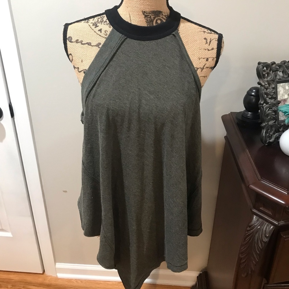 ▪️RARE Free People Moss Tank